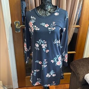 Real Essentials Long-sleeved Navy Floral Nightshirt, M